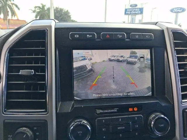 2020 Ford F-250SD Lariat photo 20