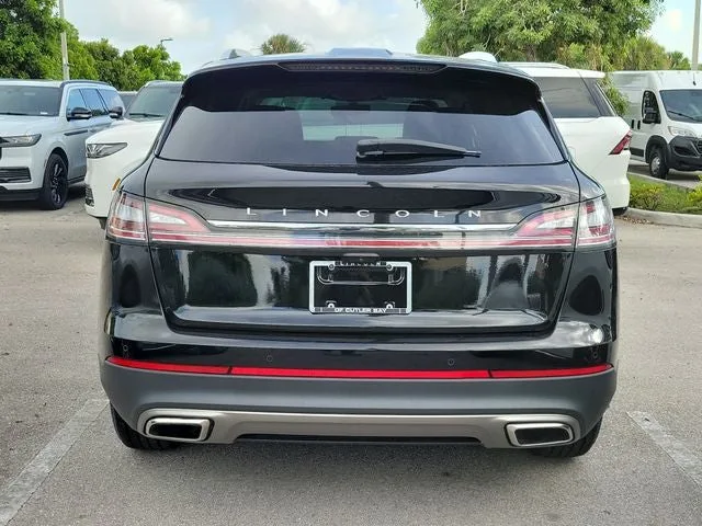 2023 Lincoln Nautilus Standard photo 5