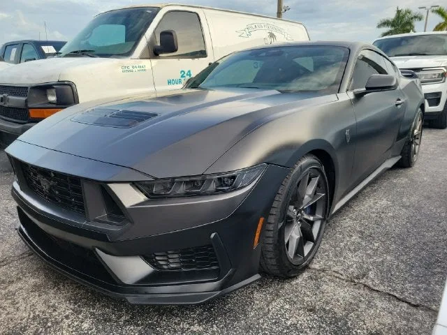 2026 Ford Mustang Dark Horse photo 32