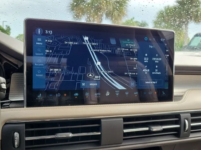 2024 Lincoln Corsair Premiere photo 24