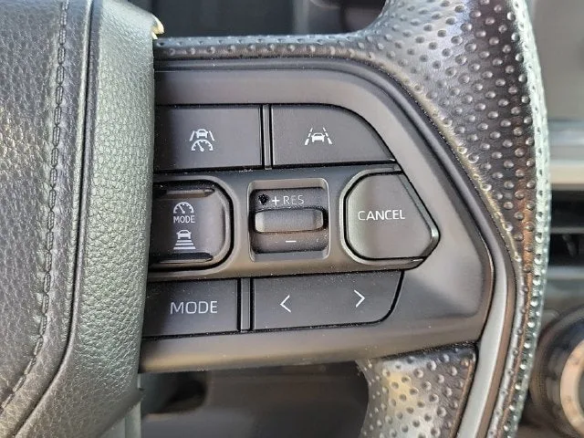 2025 Toyota Tacoma SR5 photo 23