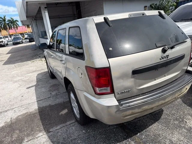2007 Jeep Grand Cherokee Laredo photo 4