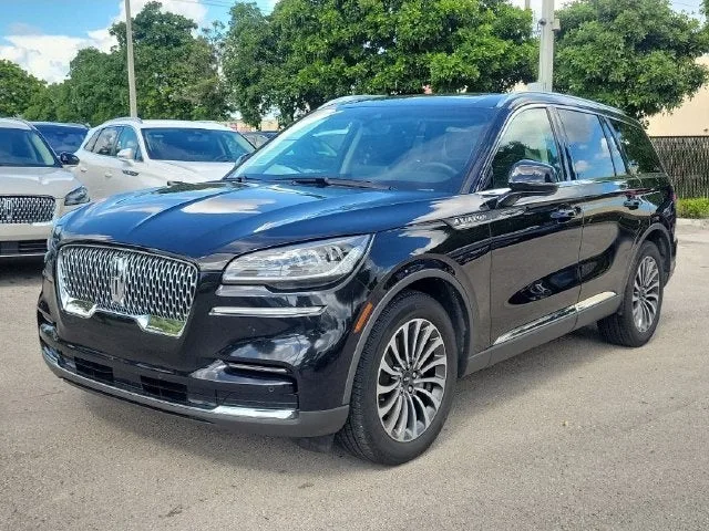 2024 Lincoln Aviator Premiere Premium photo 3