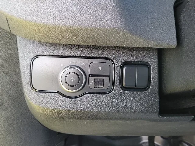 2025 Mercedes-Benz Sprinter 2500 Passenger 144 WB photo 17