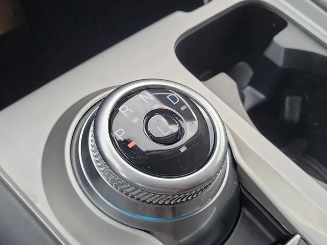 2023 Ford Explorer Base photo 23