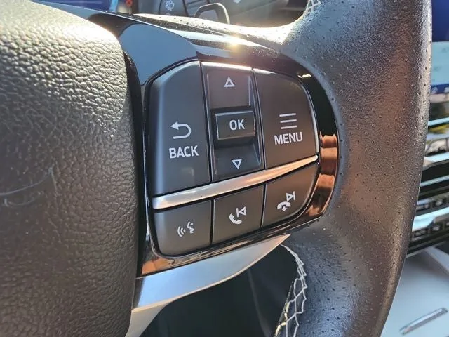 2023 Ford Explorer ST photo 17