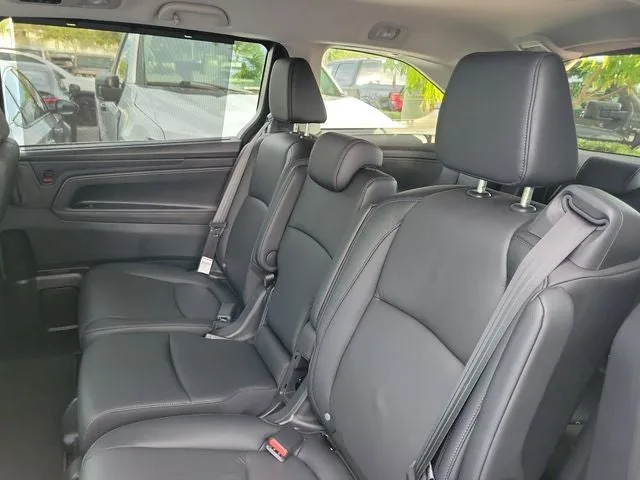 2025 Honda Odyssey EX-L photo 9