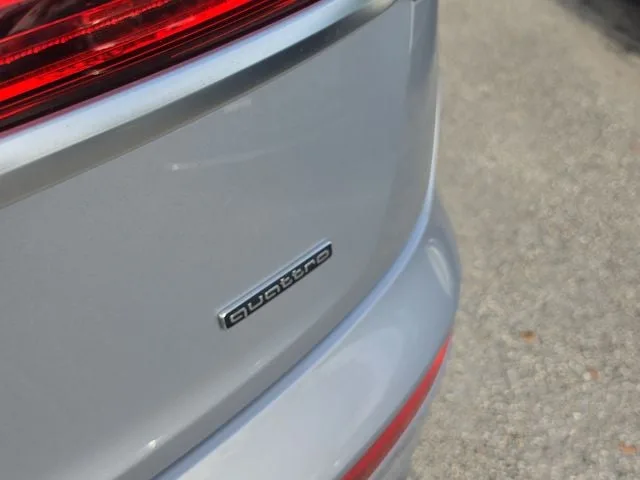 2022 Audi Q5 45 S line Premium quattro photo 7