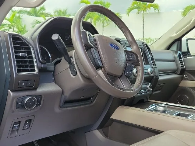 2021 Ford Expedition Limited photo 6