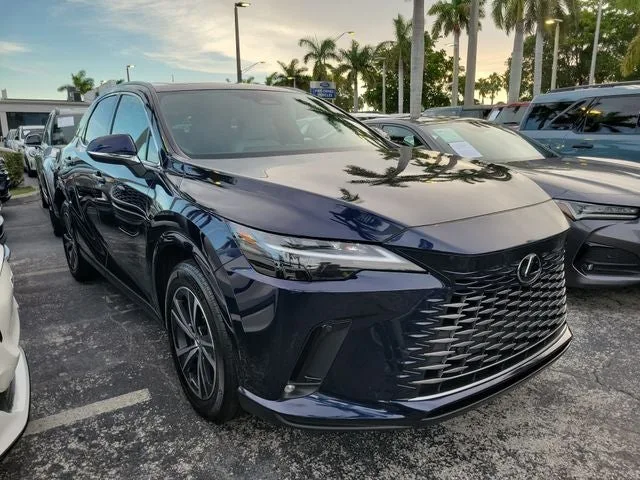 2023 Lexus RX 350 Premium photo 2