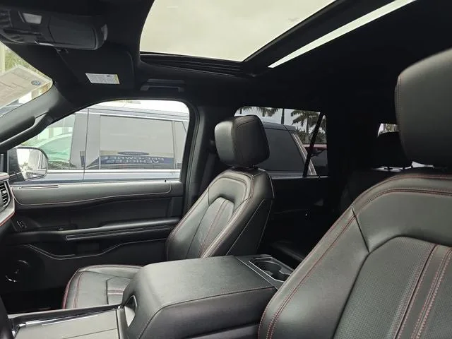 2022 Ford Expedition Limited photo 27