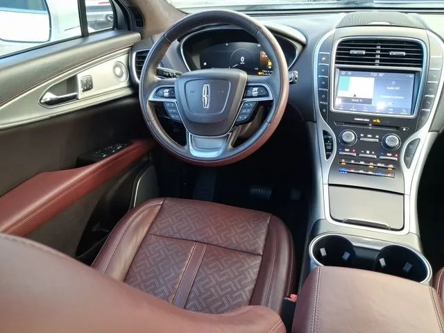 2019 Lincoln Nautilus Black Label photo 8