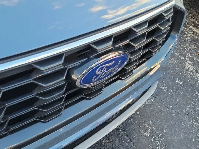 2024 Ford Escape ST-Line photo 4