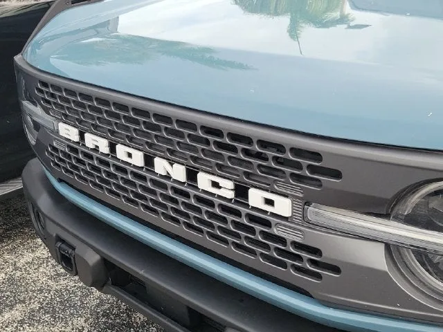 2022 Ford Bronco Badlands photo 5