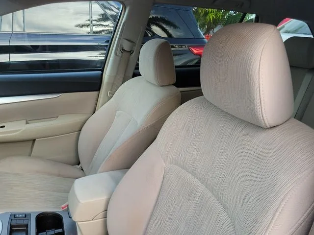 2014 Subaru Outback 2.5i Premium photo 10