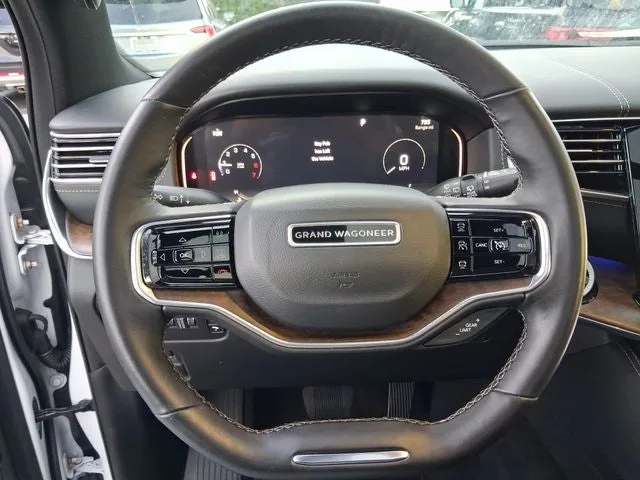2022 Jeep Grand Wagoneer Series I photo 15
