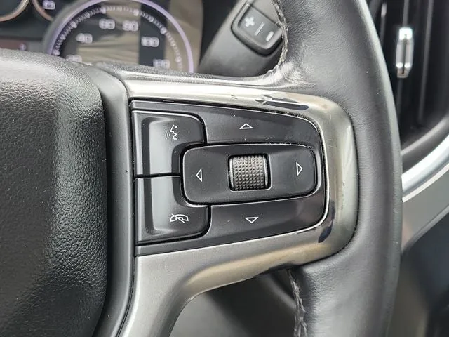 2021 Chevrolet Silverado 1500 LTZ photo 23