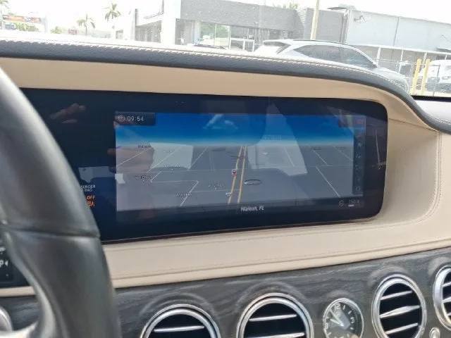 2018 Mercedes-Benz S-Class S 560 photo 20