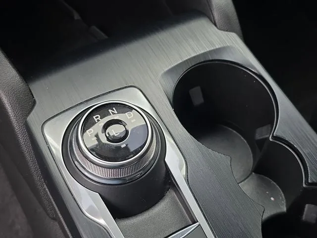 2023 Ford Escape ST-Line Select photo 25