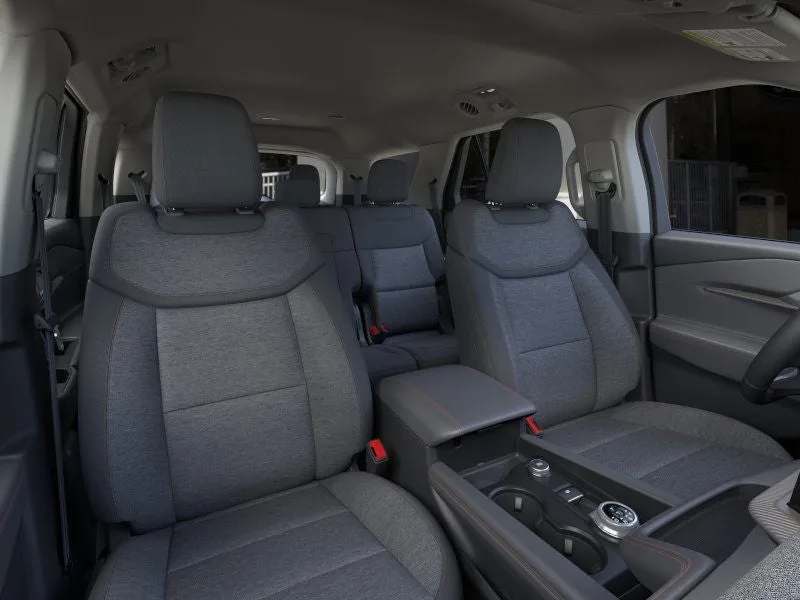 2026 Ford Explorer Active photo 10