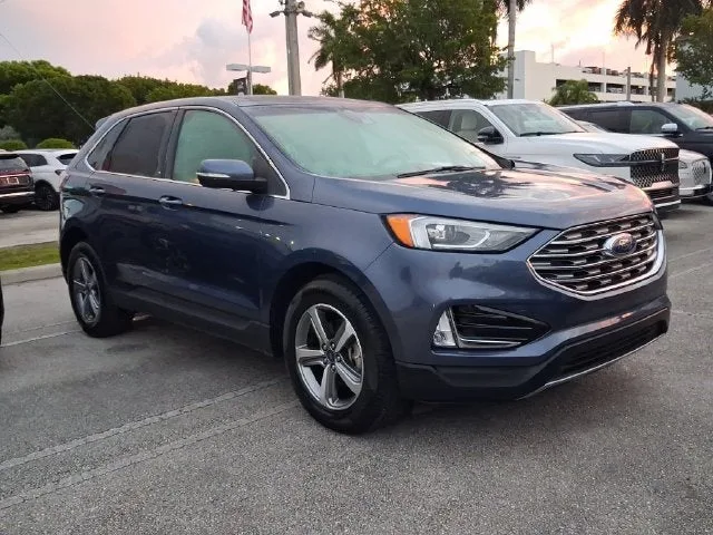 2019 Ford Edge SEL photo 22