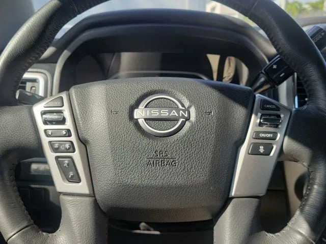 2024 Nissan Titan SV photo 19