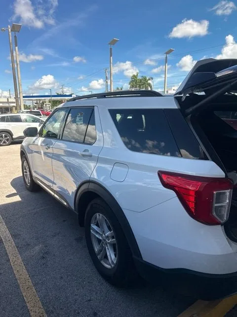 2020 Ford Explorer XLT photo 15