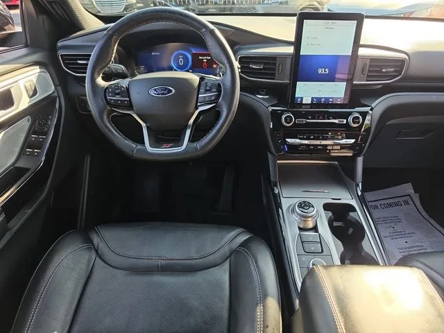 2023 Ford Explorer ST photo 11