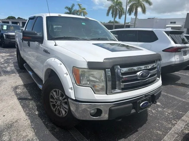 2012 Ford F-150 XLT photo 2