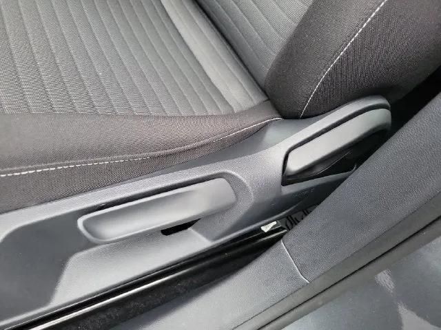 2025 Volkswagen Jetta 1.5T S photo 9
