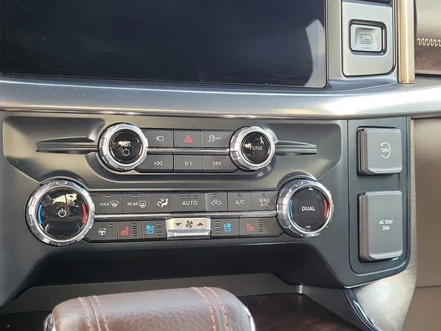 2025 Ford F-150 King Ranch photo 29