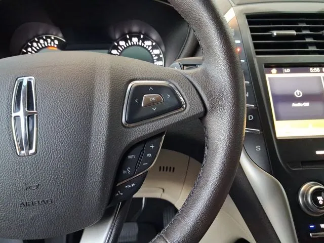 2019 Lincoln MKC Standard photo 18