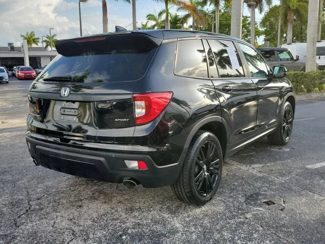 2021 Honda Passport Sport photo 3