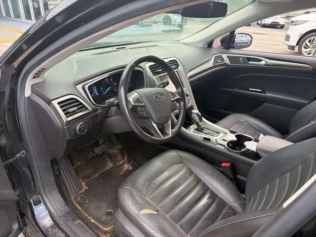 2016 Ford Fusion Energi SE Luxury photo 3