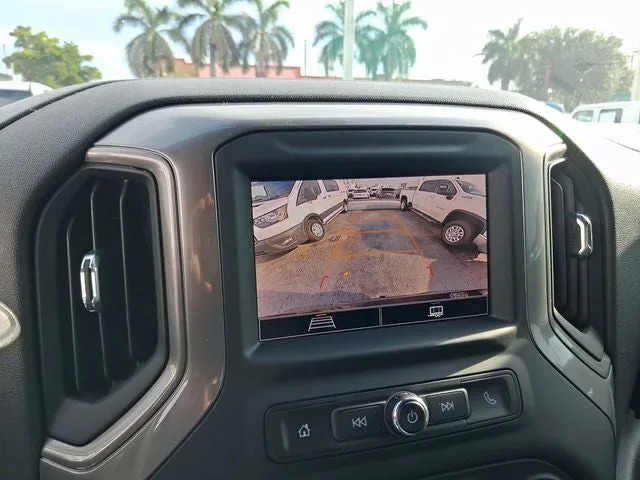 2023 Chevrolet Silverado 1500 Custom photo 20