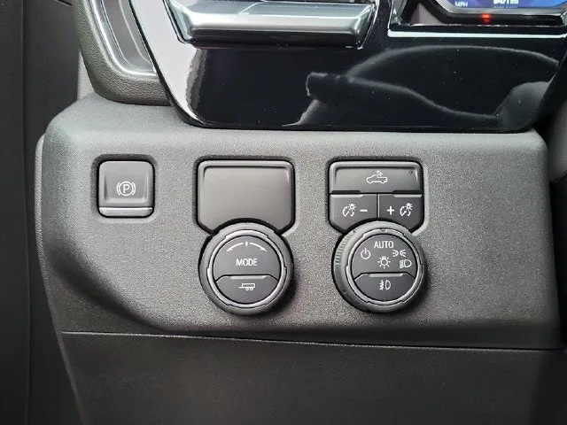 2025 Chevrolet Silverado 1500 RST photo 14