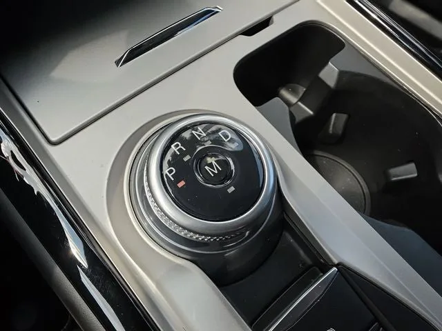 2023 Ford Explorer ST photo 21