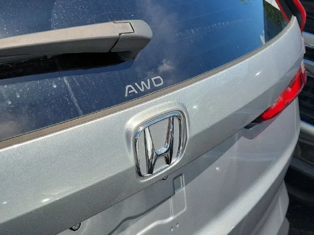 2025 Honda CR-V LX photo 5