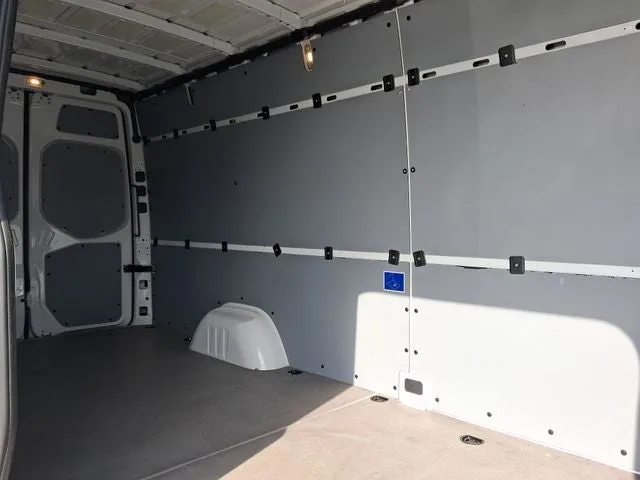 2025 Mercedes-Benz Sprinter 2500 Cargo 170 WB High Roof photo 8