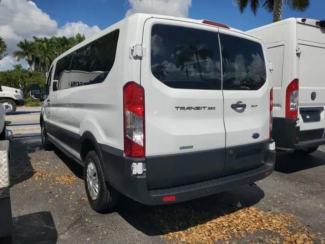 2023 Ford Transit-350 XLT photo 4