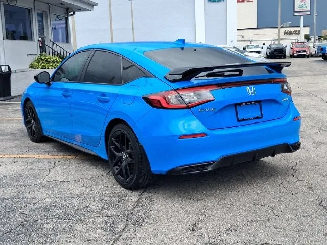 2025 Honda Civic Sport photo 3
