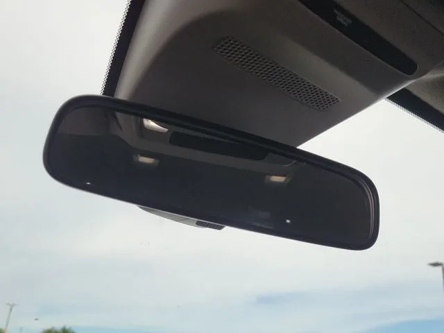 2025 Honda HR-V LX photo 28