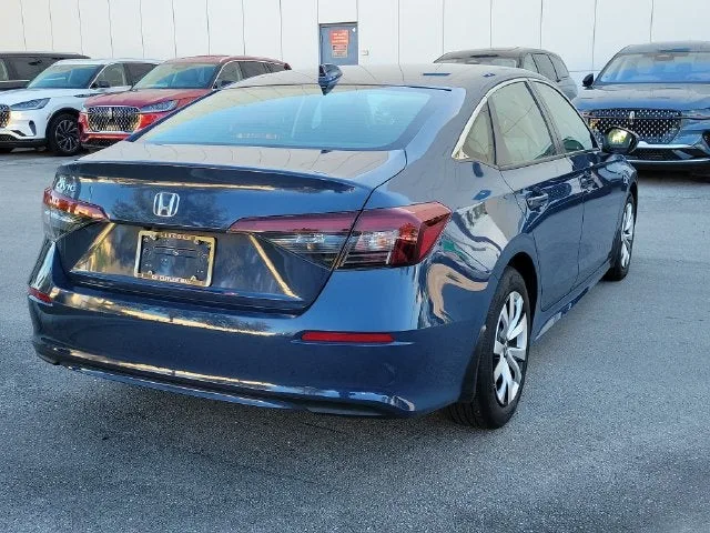 2025 Honda Civic LX photo 6