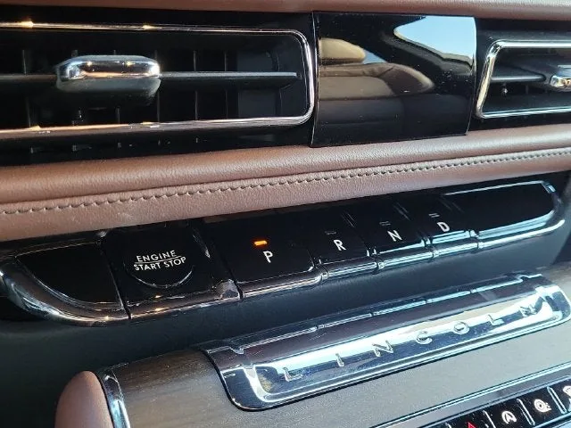 2025 Lincoln Aviator Reserve Premium photo 28