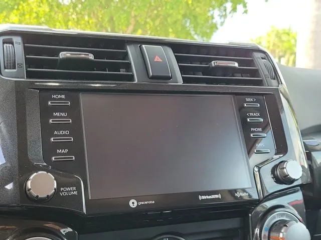 2022 Toyota 4Runner TRD Off-Road Premium photo 25