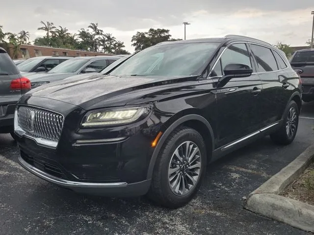 2023 Lincoln Nautilus Standard photo 31