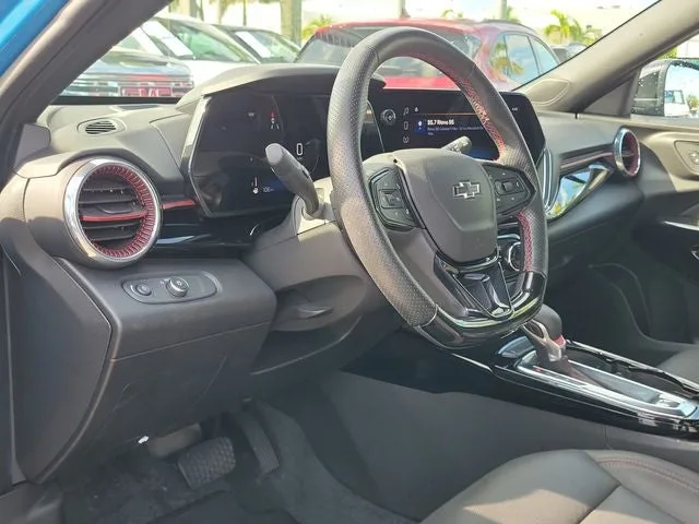 2025 Chevrolet Trax 2RS photo 9