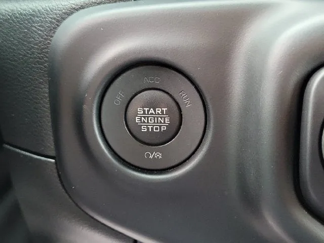 2022 Jeep Wrangler Unlimited Sahara High Altitude photo 22