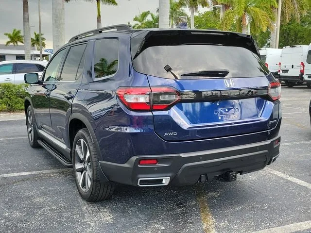 2024 Honda Pilot Touring photo 4