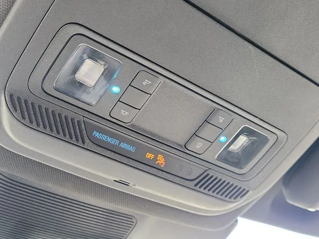 2023 Ford Explorer ST-Line photo 28